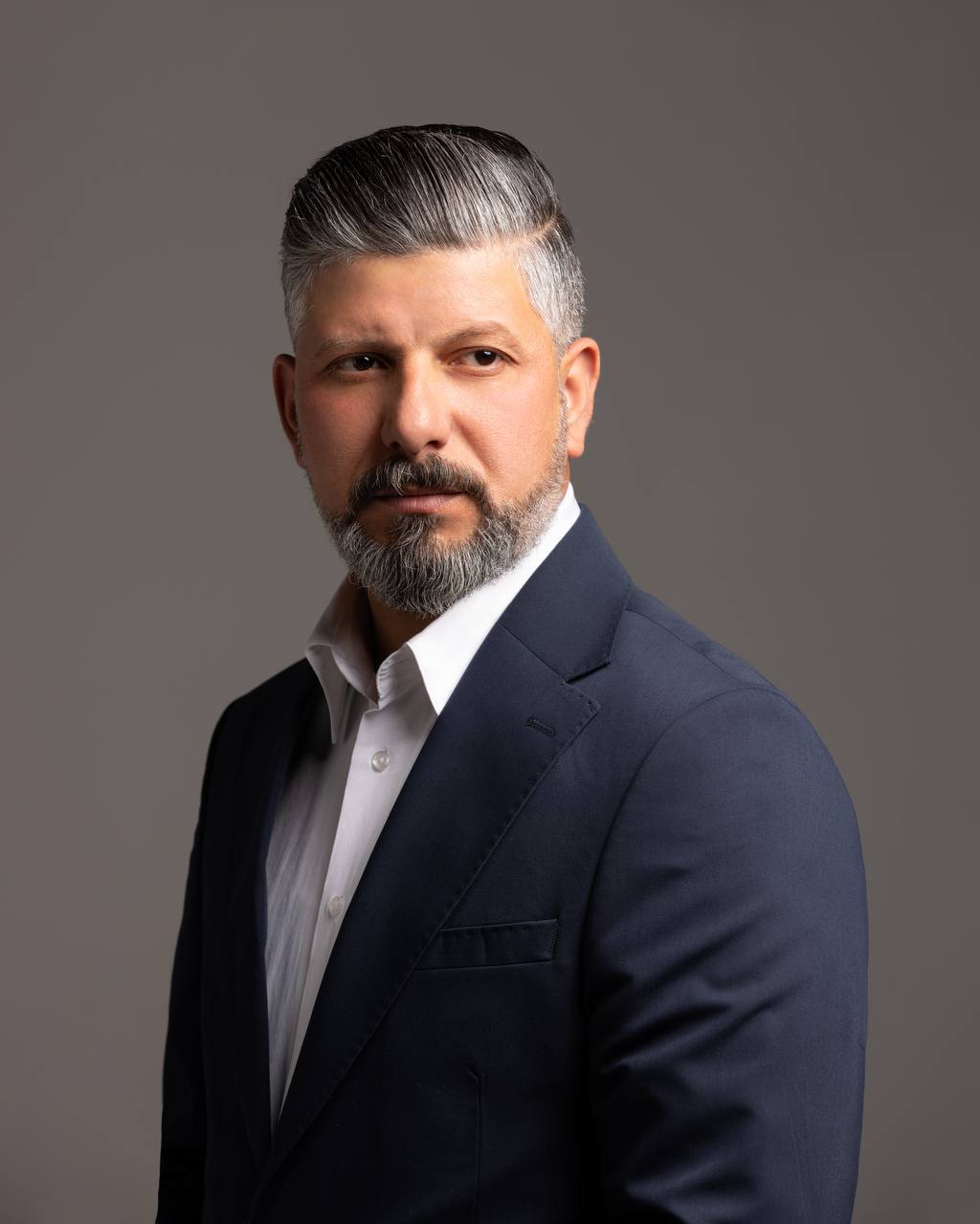 الأستاذ علاء الرماحي